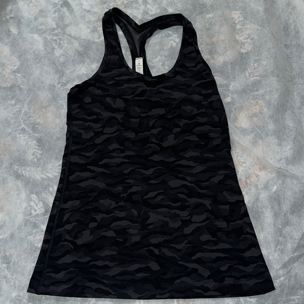 LULULEMON • Tank